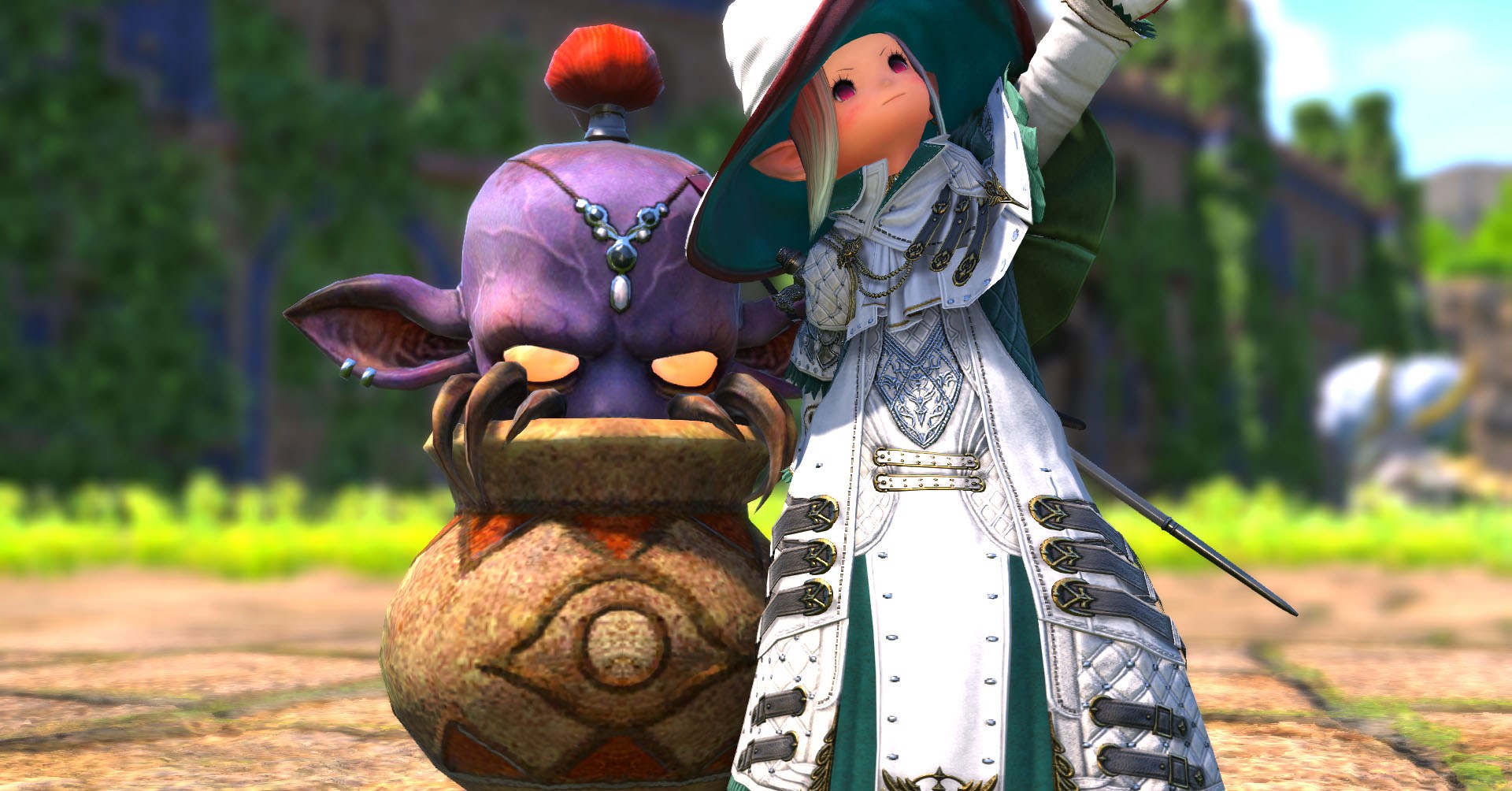 Uma captura de tela do Final Fantasy XIV mostrando um mago branco Lalafel posando ao lado de uma criatura de maconha.