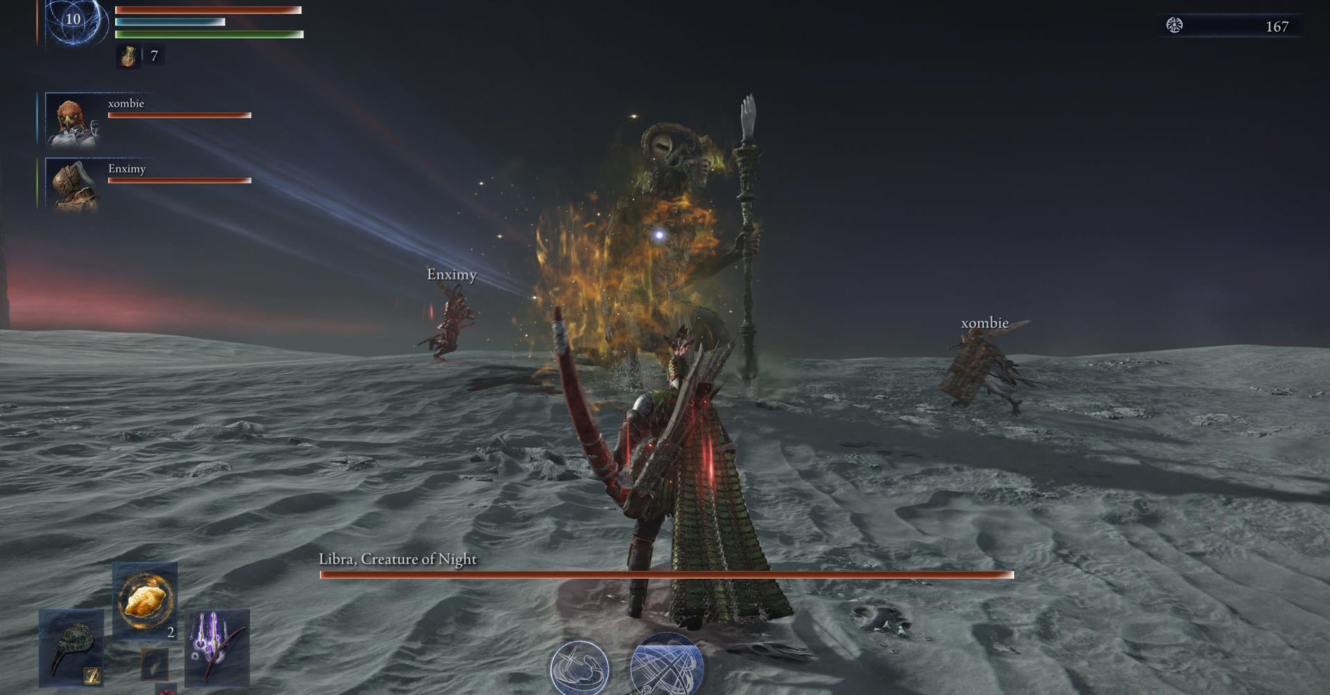 Uma captura de tela de Elden Ring Nightreign mostrando Libra, criatura da noite. Esse chefe se assemelha a uma cabra segurando uma equipe e expulsando a fumaça amarela de seu corpo.