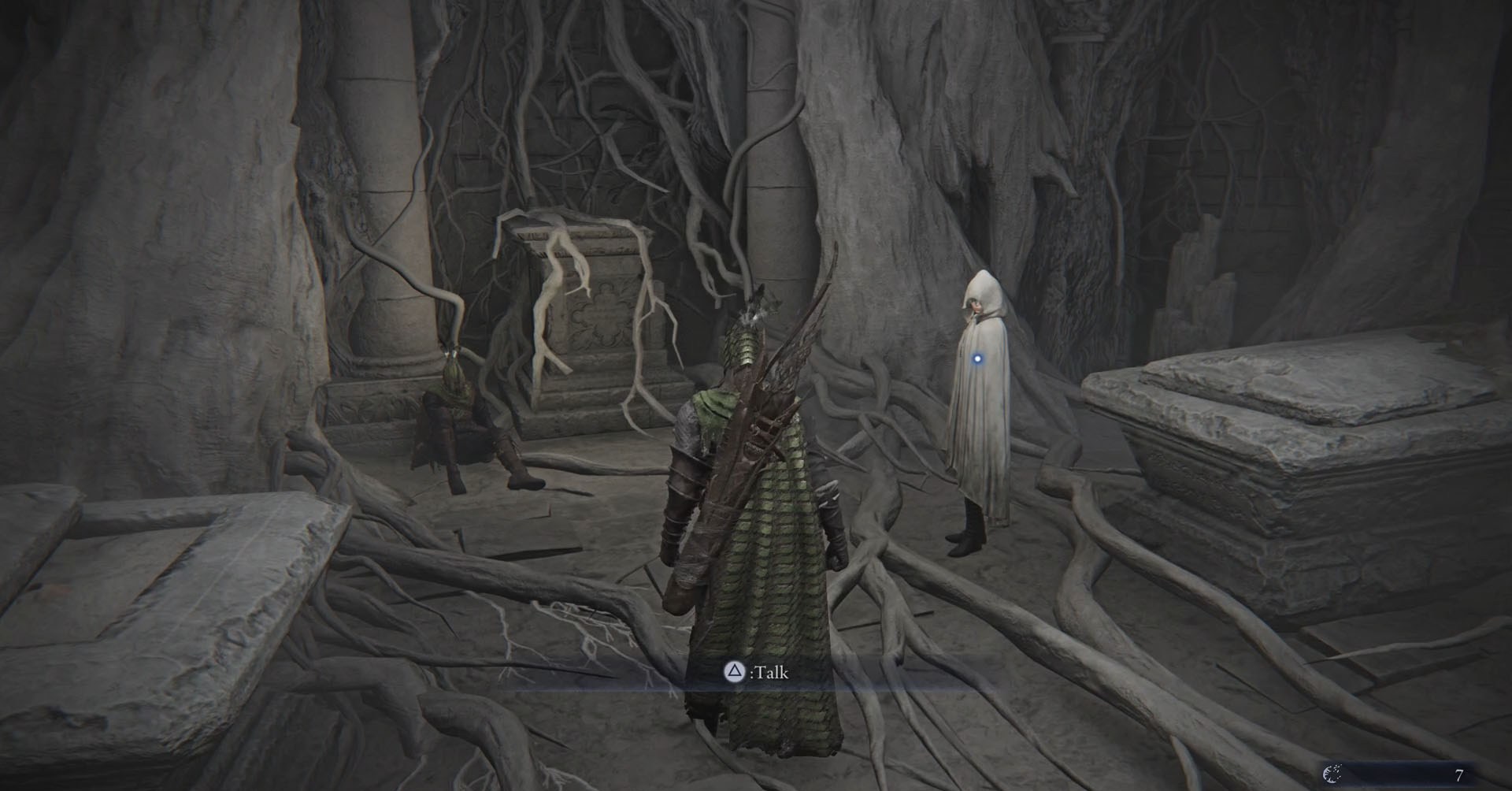 Uma captura de tela de Elden Ring Nightreign mostrando Ironeye ao lado da sacerdotisa e do traidor dentro de uma cripta branca.