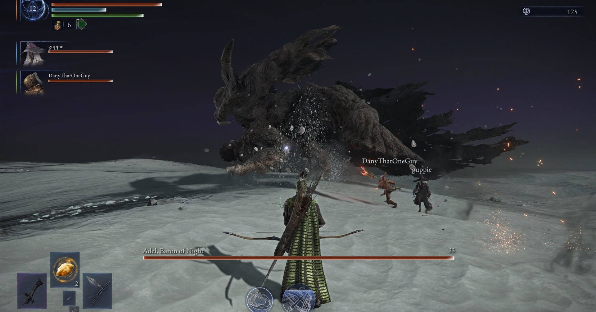 Uma captura de tela de Elden Ring Nightreign mostrando Adel, Barão da noite. Eles parecem uma mistura de um frango sem penas e um hipopótamo.