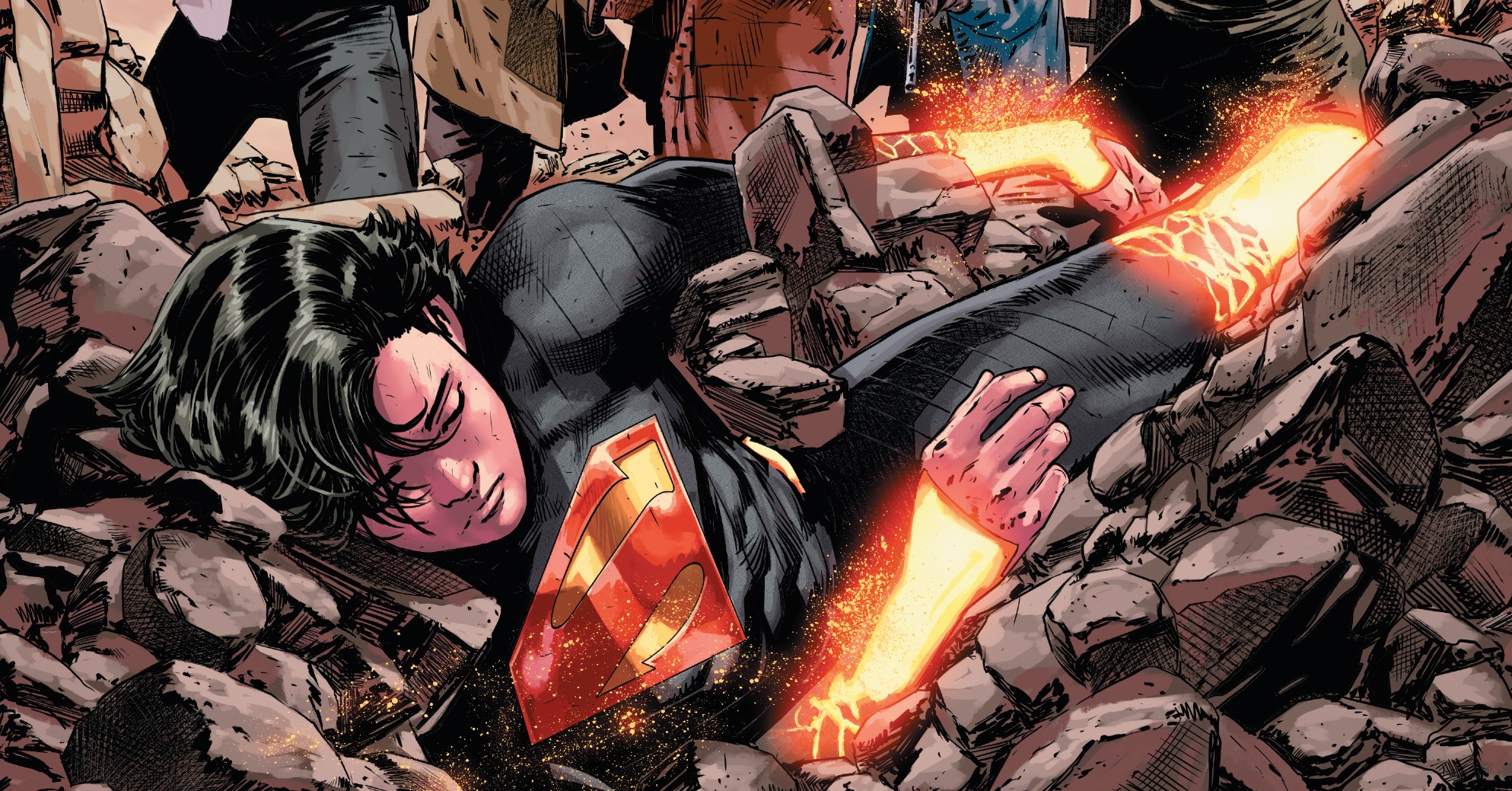 A capa do Super-Homem absoluto #6 mostra Kal-El aparentemente inconsciente e enterrado em escombros, cercado por homens com armas na frente de um sinal de “Bem-vindo ao Smallville”