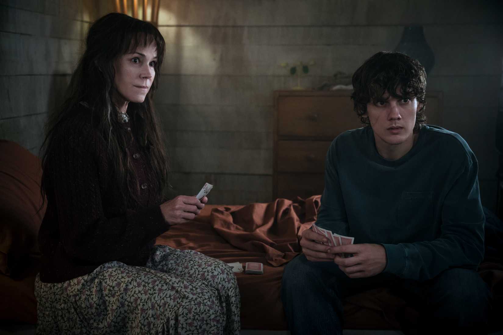 Imagem de quarta -feira com François e Tyler Galpin.