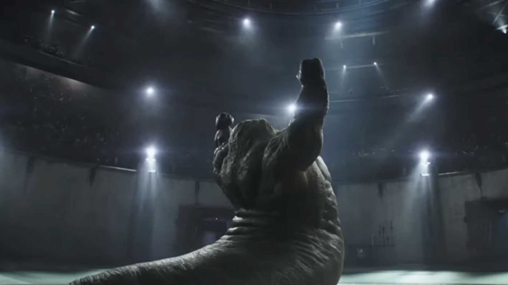 Uma captura de tela do Mandalorian e Grogu. Ele mostra um Hutt musculoso levantando os braços no ar.