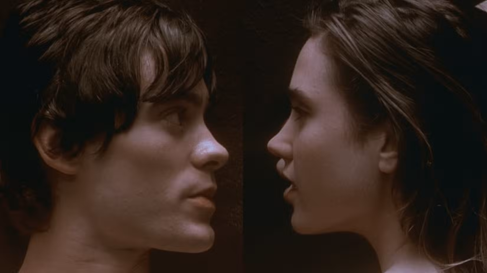 Marion e Harry se enfrentam.