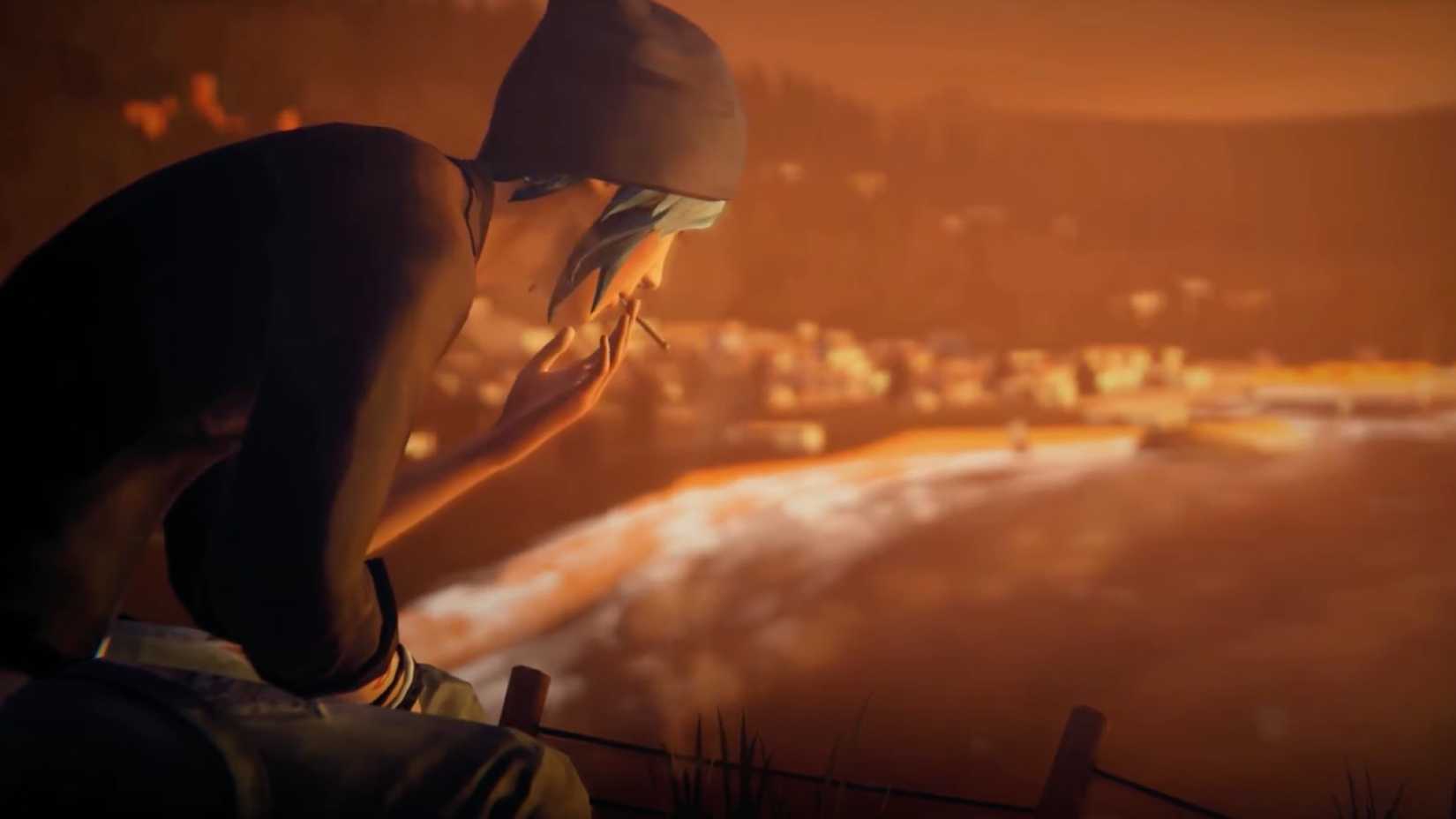 Chloe fuma um cigarro enquanto olha para Arcadia Bay.