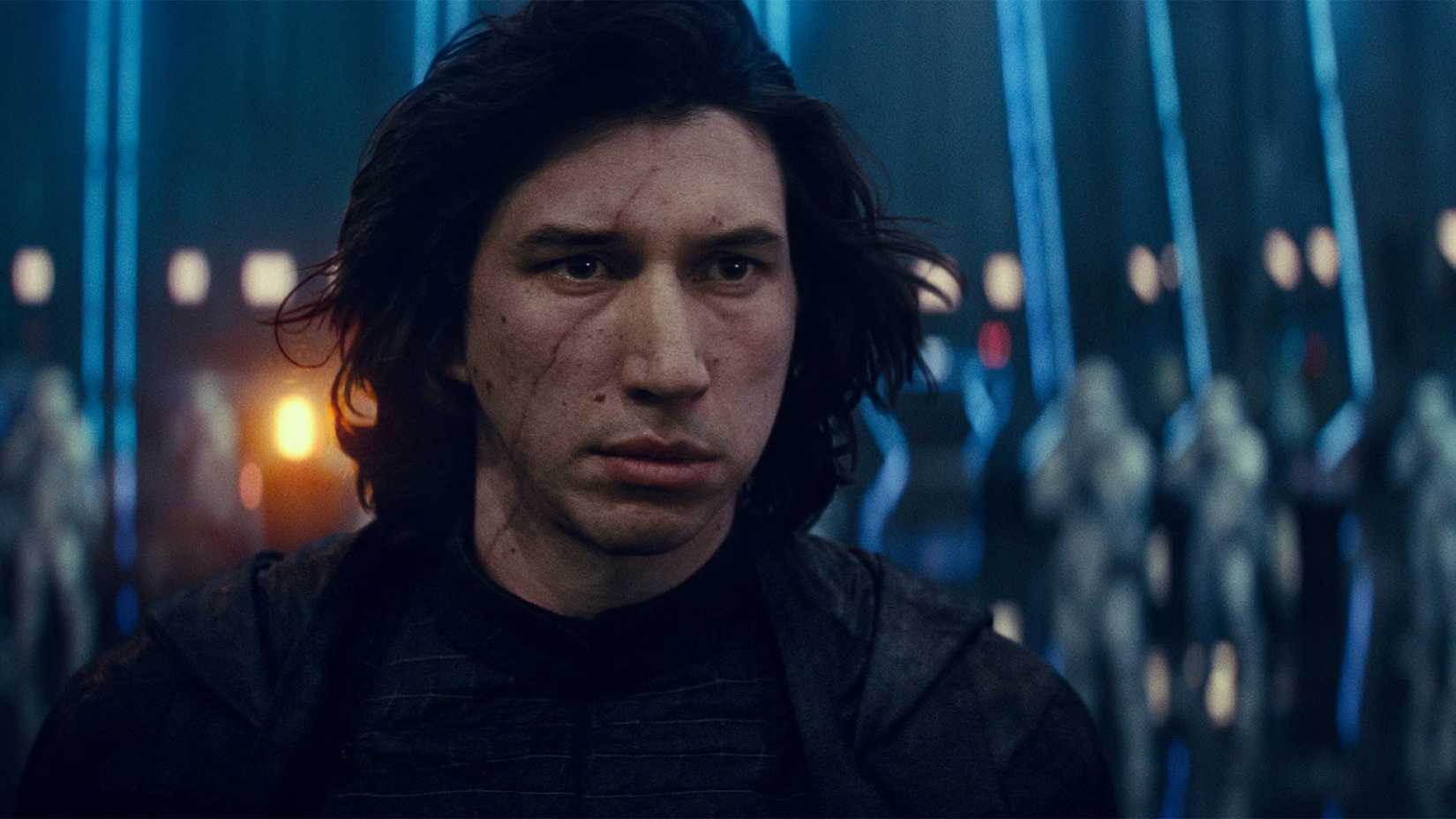 Kylo Reen ferve enquanto Rey escapa de sua nave da Primeira Ordem em Star Wars: A Ascensão Skywalker