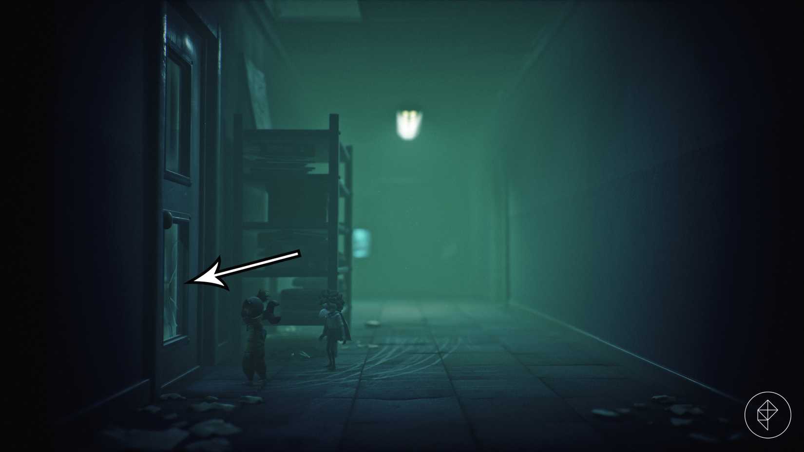 Uma porta escondida em Little Nightmares 3.