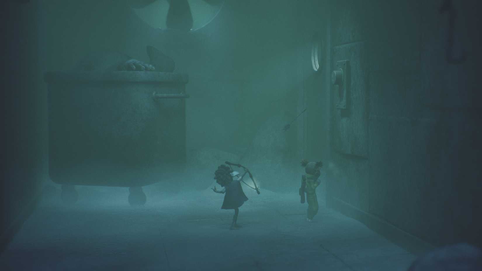 Atirando uma flecha em Little Nightmares 3.