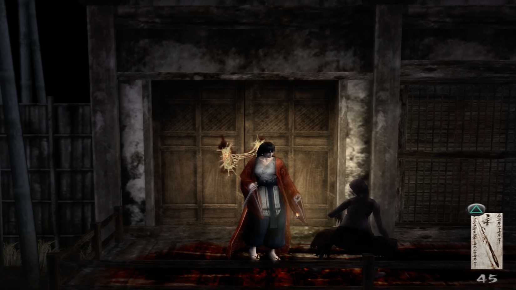 Um dos três protagonistas de Kuon, Utsuki, empunha uma faca contra um inimigo desumano.