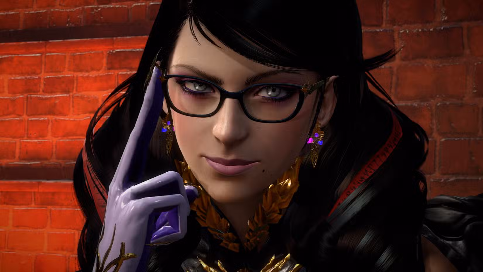 Bayonetta toca a mão enluvada no lado direito dos óculos em uma imagem aproximada de seu rosto em Bayonetta 3