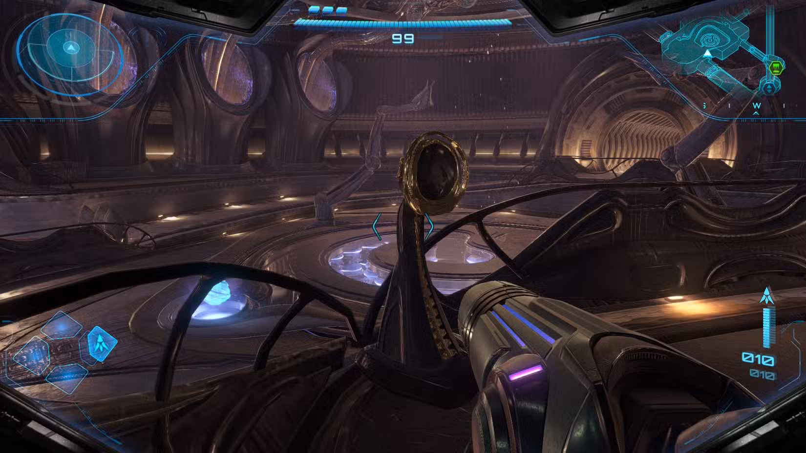 Samus olhando para uma expansão de tanque de mísseis escondida sob um padrão de piso em Metroid Prime 4