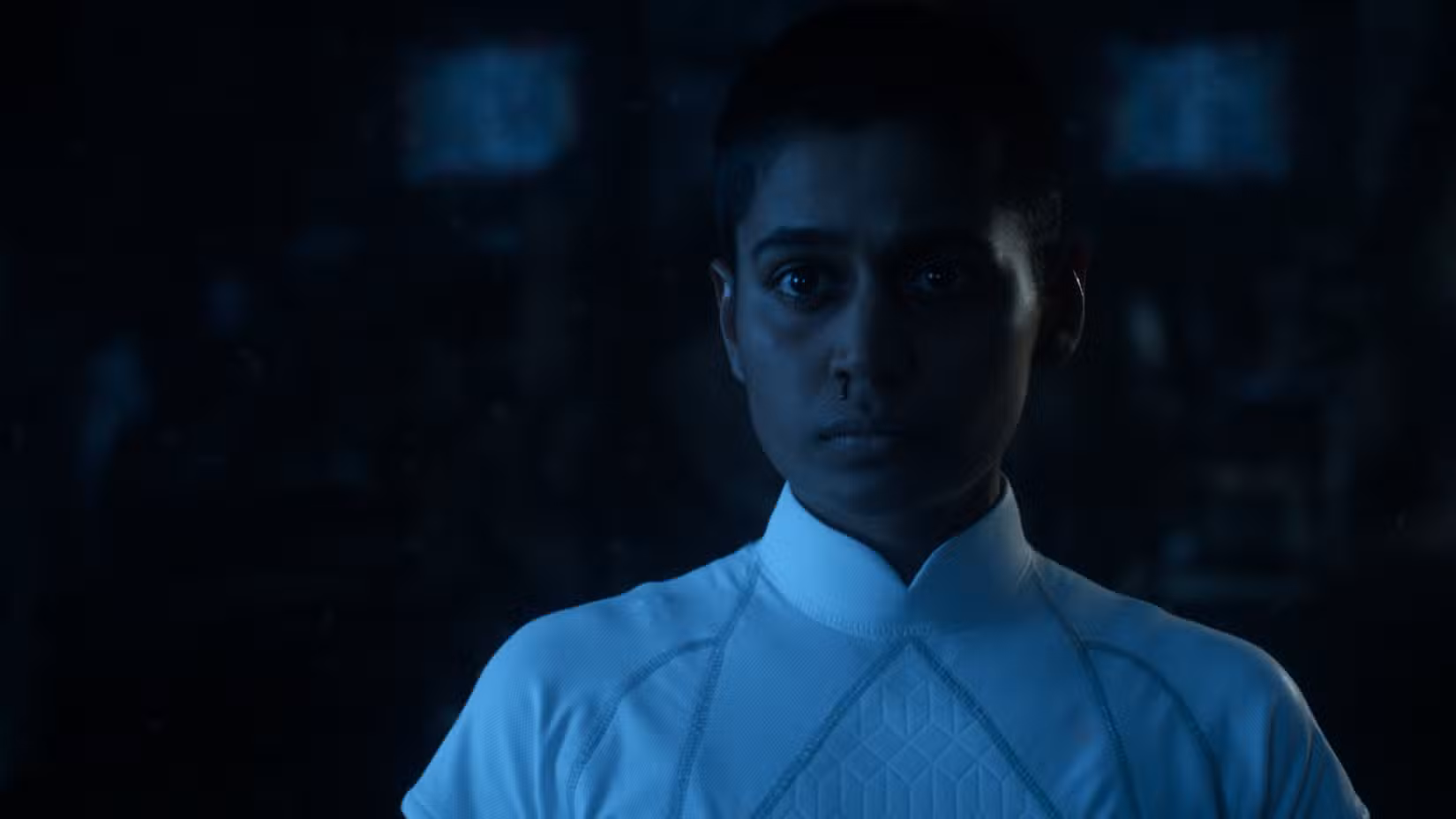 Kali (Linnea Berthelsen) tem uma hemorragia nasal ao usar seus poderes psíquicos na 5ª temporada de Stranger Things