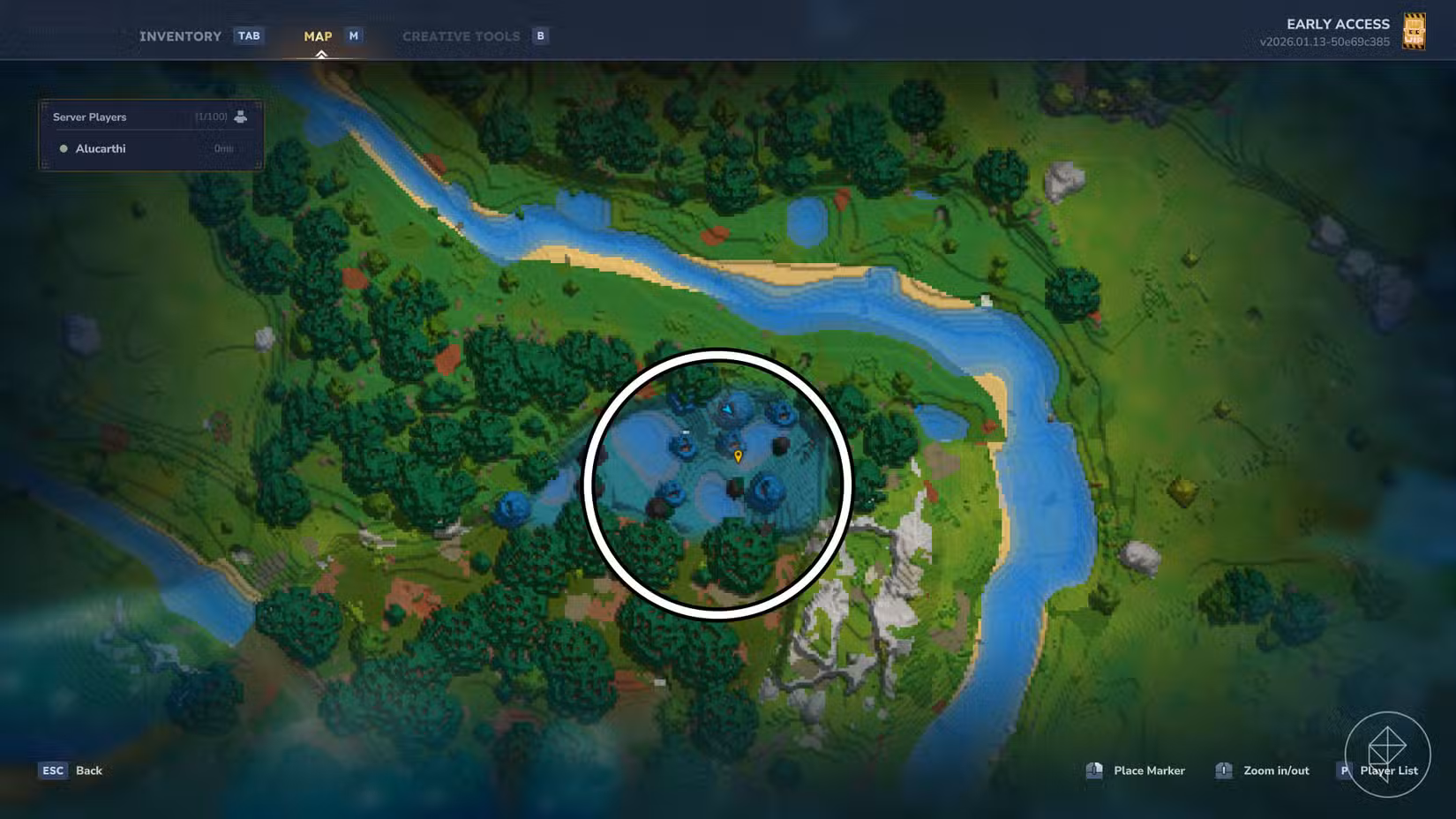 Uma montagem mostrando um exemplo de áreas onde os jogadores podem encontrar árvores azuis