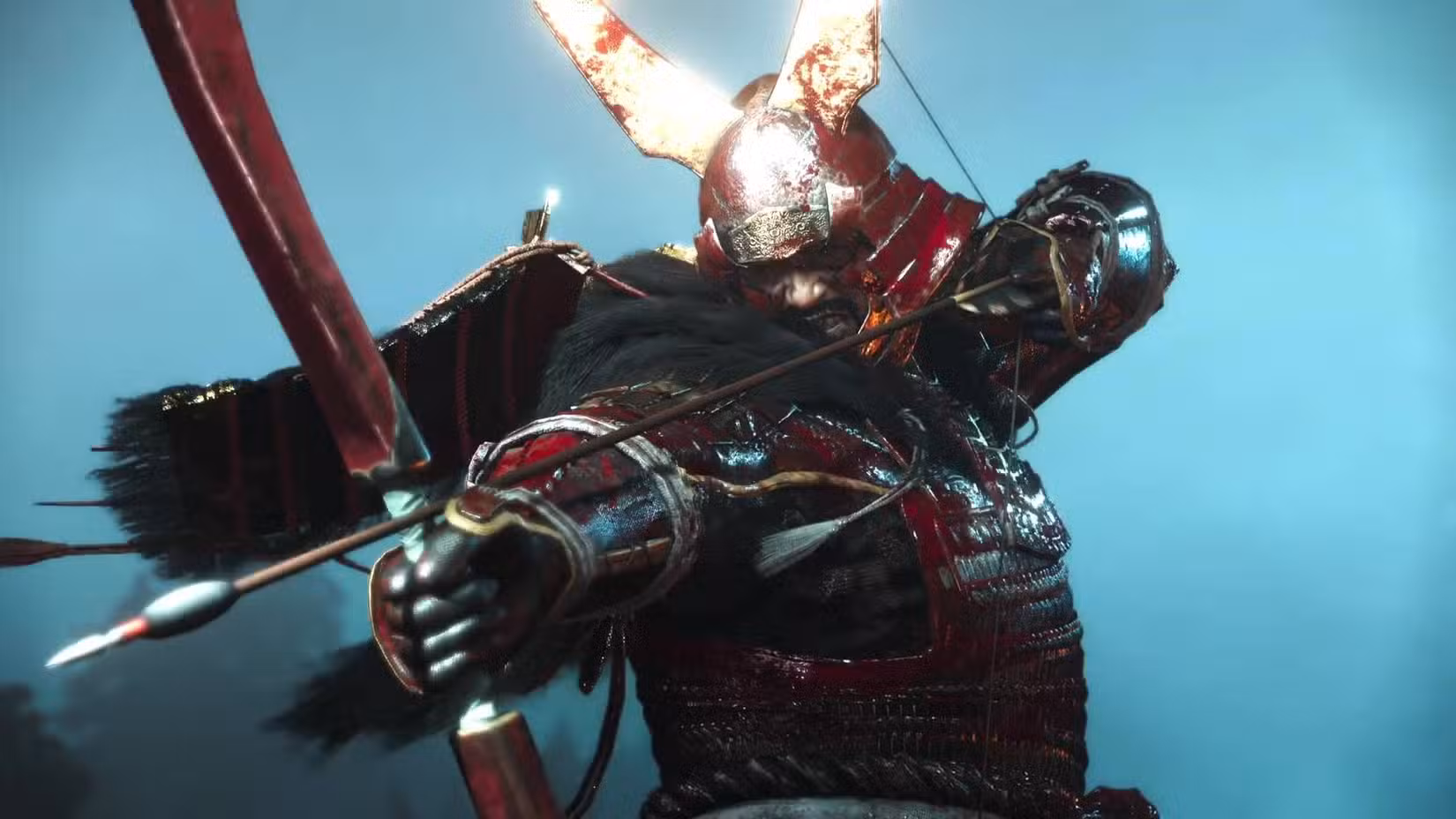 Yamagata Masakage desenhando uma flecha em seu arco durante uma cena em Nioh 3.