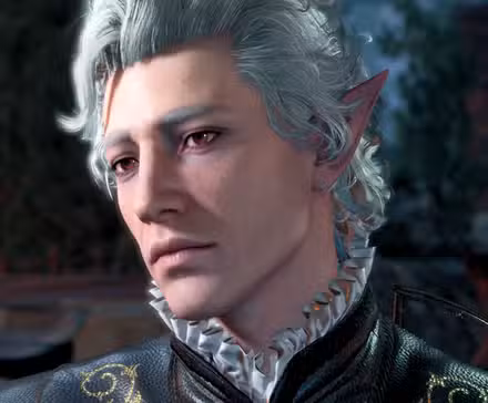 Astarion, o vampiro elfo superior em Baldur's Gate 3, mostra seu queixo e queixo