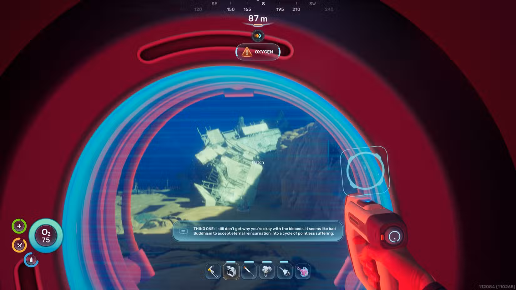 Os destroços da cigarra vistos de uma base próxima em Subnautica 2