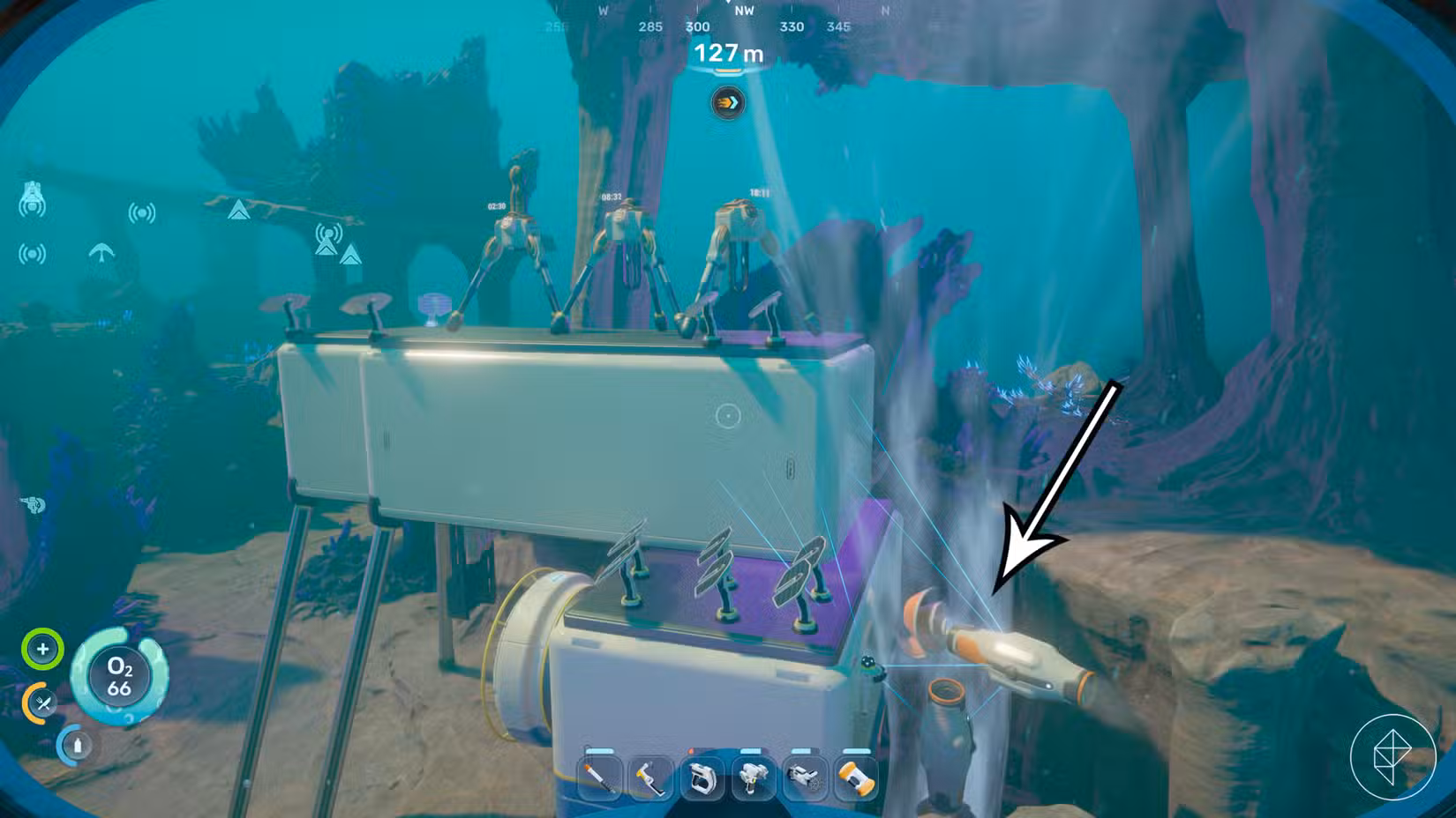 Três fazendas de metal motorizadas em Subnautica 2.
