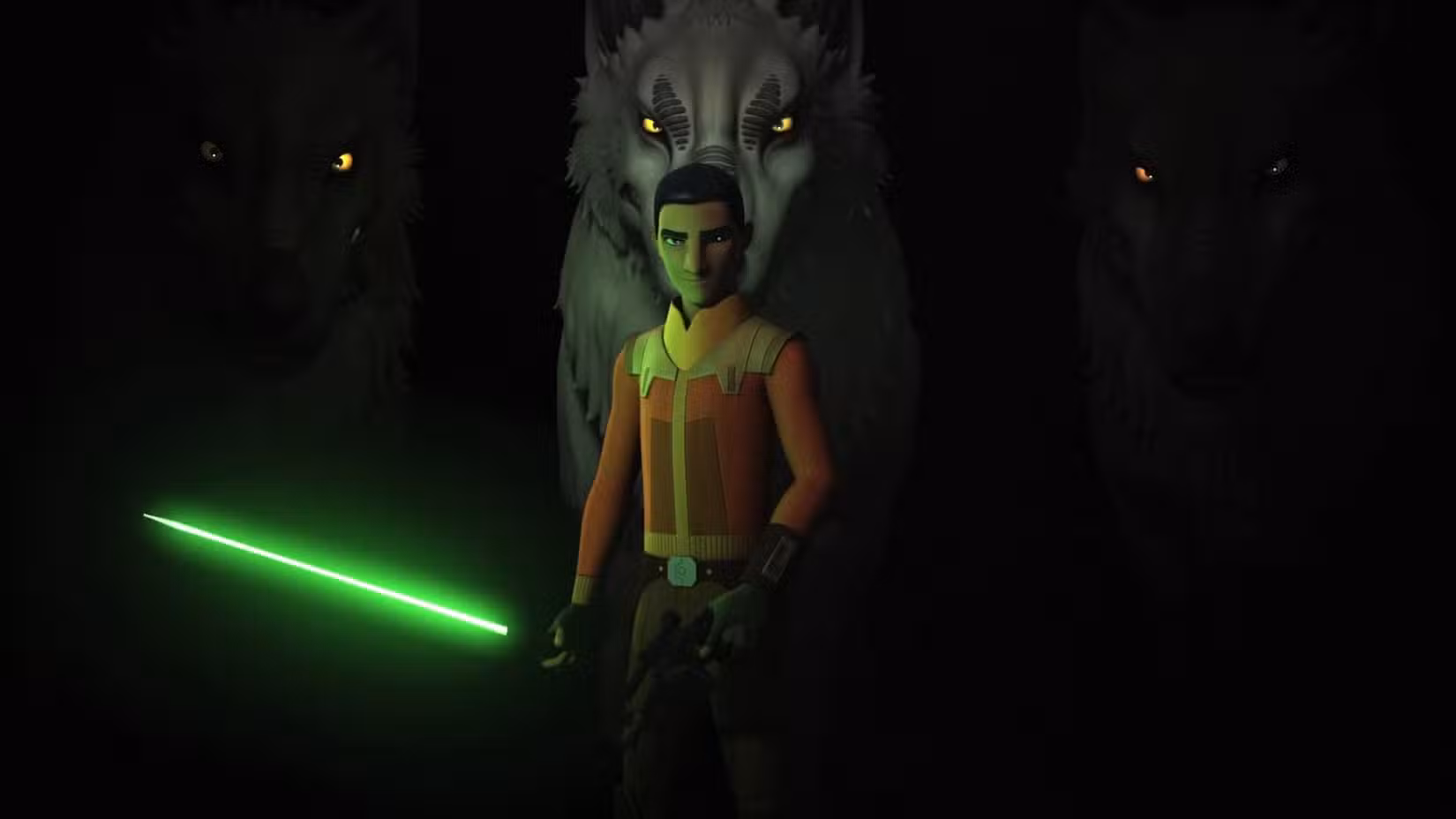 Ezra Bridger está no escuro, com seu sabre de luz aceso. A luz ilumina seu rosto e os olhos dos três lobos-loth do tamanho de um homem atrás dele, em Star Wars: Rebels. 