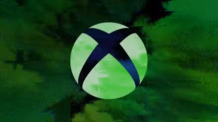 logotipo branco do Xbox flutua sobre “nuvens” verdes com falhas