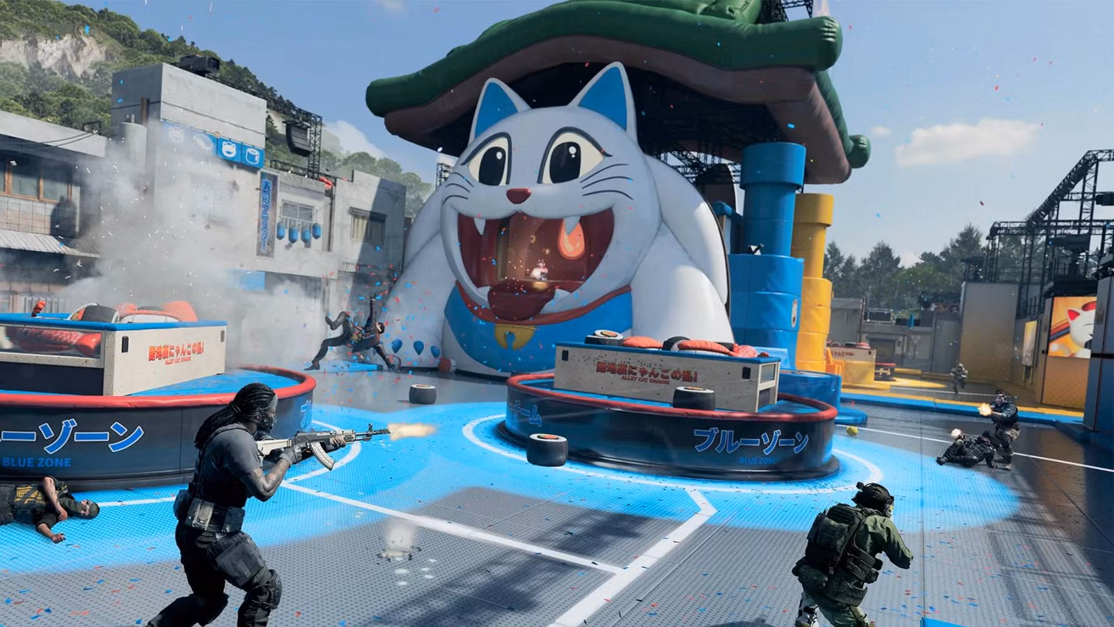 Um enorme gato de desenho animado no meio de um mapa multijogador de Black Ops 7 com soldados lutando ao seu redor.