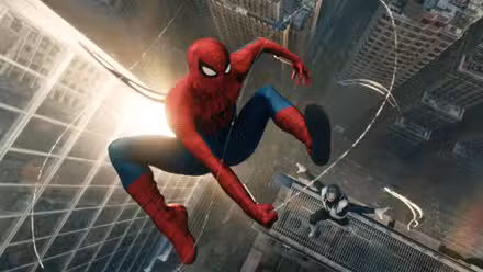 Uma foto de Homem-Aranha: Novo Dia com o ataque do Boomerang do Homem-Aranha em um telhado