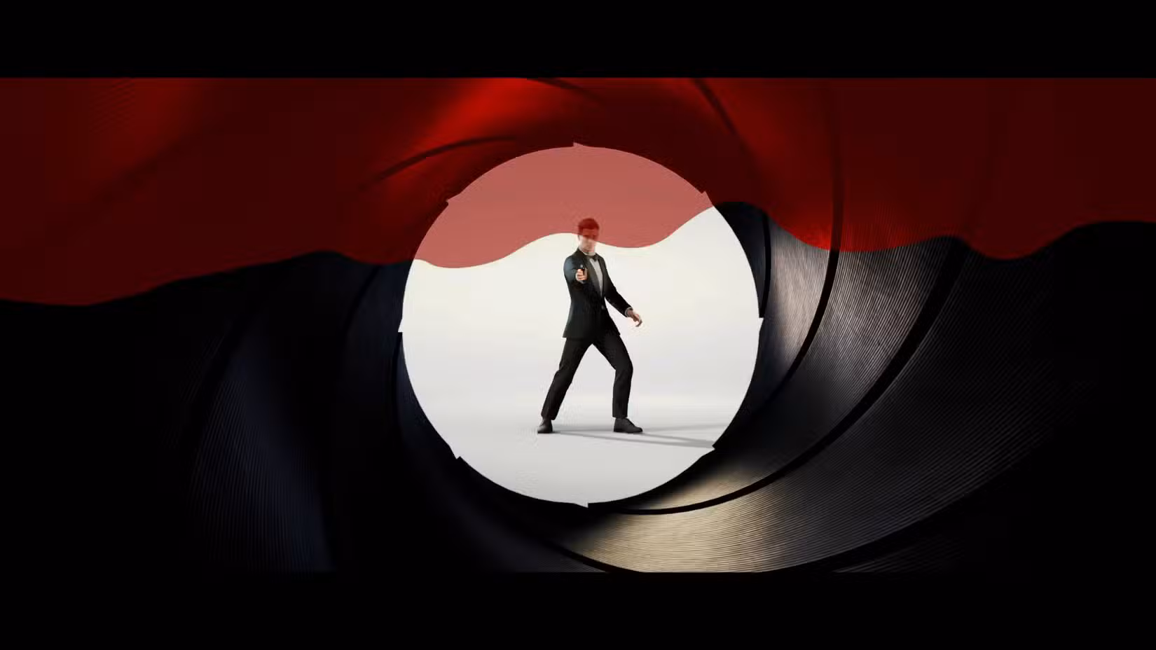 007 First Light Bond atira na câmera fazendo a famosa pose de James Bond enquanto o sangue escorre pela lente da câmera