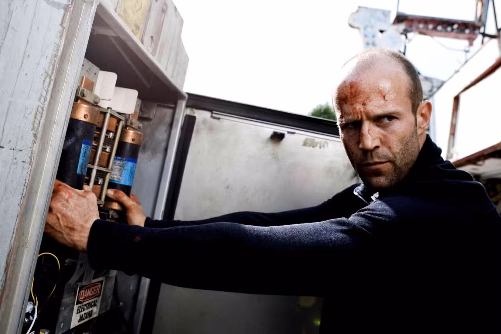 Jason Statham ganha força em Crank: High Voltage (2009)