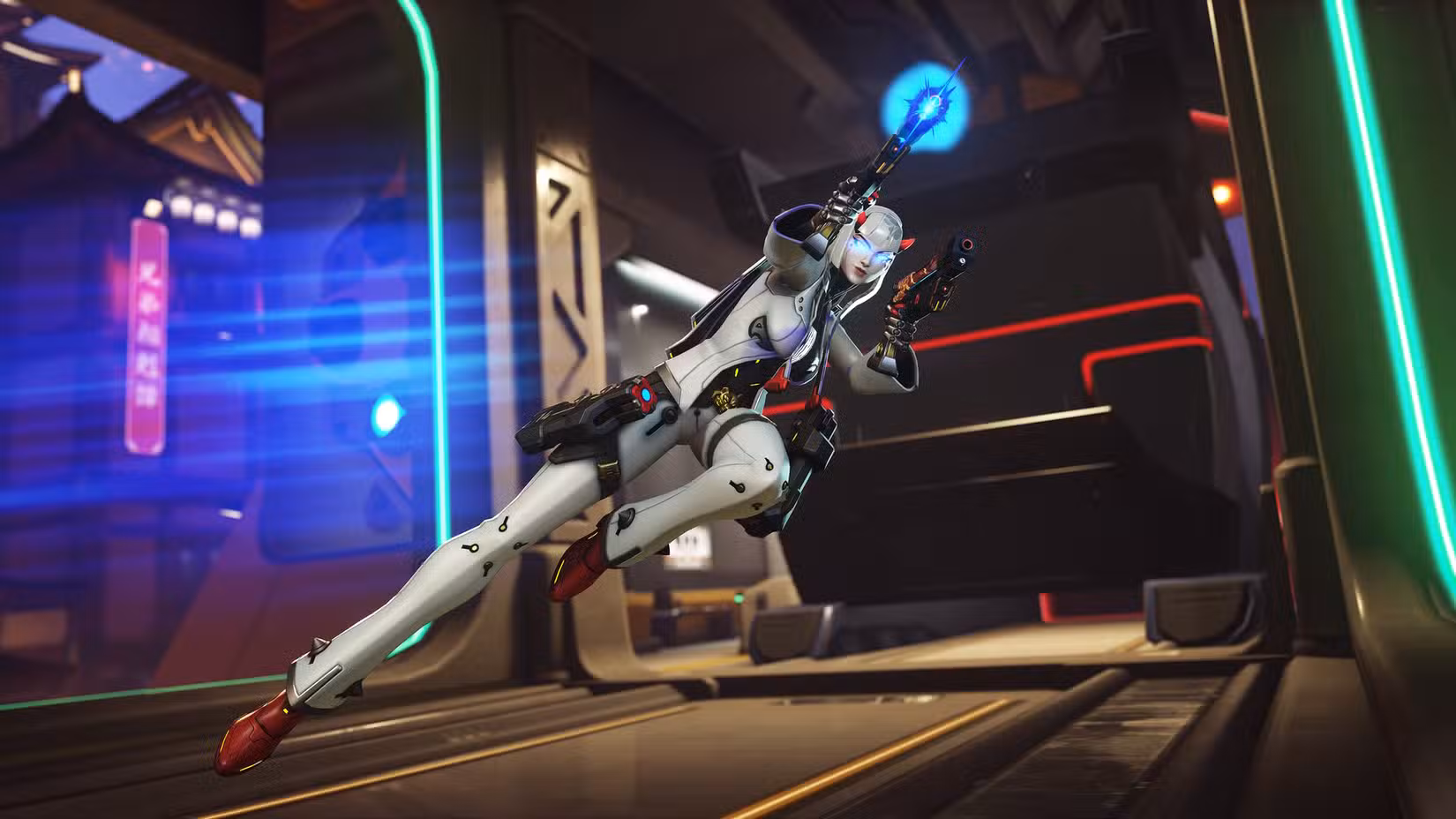 Shion usando seu traço em Overwatch enquanto dispara as duas pistolas simultaneamente