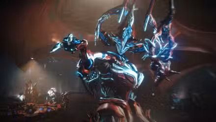 Um personagem em Warframe: Tau