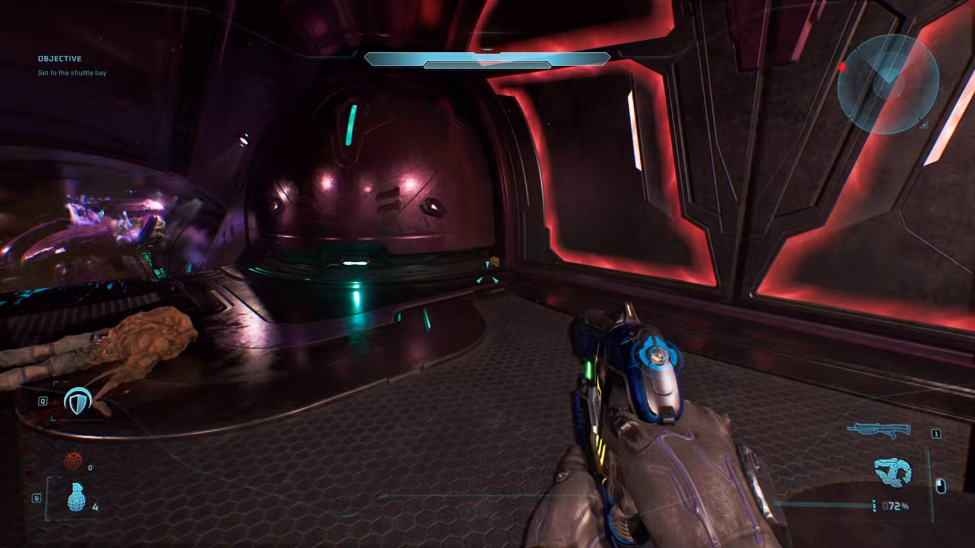 O jogador em Halo: Campaign Evolved olhando para a caveira cega.
