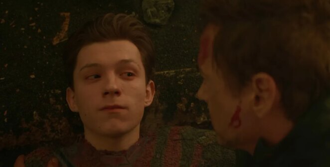 Diretor de Vingadores: Guerra Infinita revela como cena da morte do Homem-Aranha foi mudada para emocionar o público