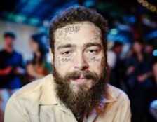 Post Malone abre lacre de carta de US$ 2 milhões de Magic: The Gathering e causa pânico em mesa de jogo