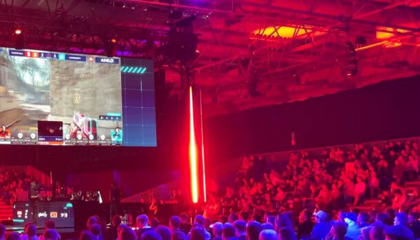 CS2 em campeonato presencial: a experiência que os torneios online não entregam