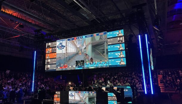 Counter-Strike 2, comunidade e pertencimento: a experiência de um torneio ao vivo em Varsóvia