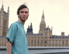 Danny Boyle diz que 28 Years Later 3 vai sair e terá Cillian Murphy em destaque