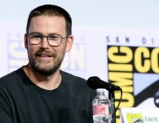 Diretor de Resident Evil se desculpa por não agradar a todos e defende sua visão para o filme