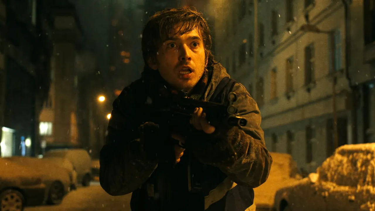 Resident Evil de Zach Cregger estreia com US$ 108 milhões e vira filme de videogame mais bem avaliado da história