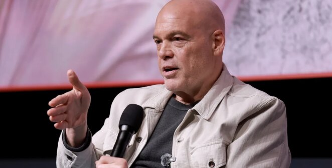 Vincent DOnofrio sai em defesa de Deborah Ann Woll após críticas aos trajes de Laufey em God of War