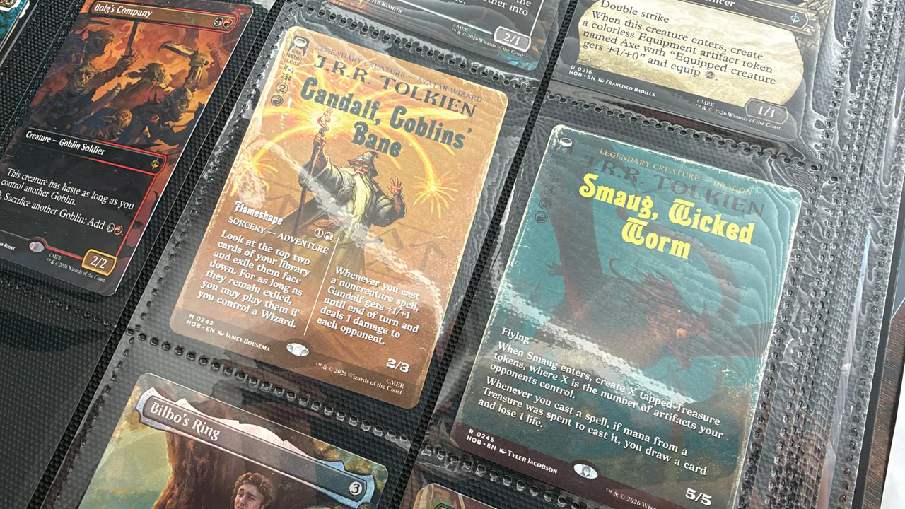 MTG: The Hobbit aposta em visual de livro antigo e vira item de colecionador