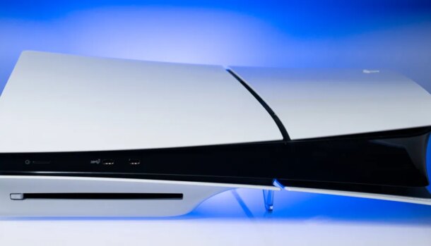 PS5 recondicionado da Sony ganha bundle com controle extra por US$ 18