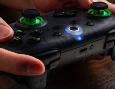 Prime Day: controle 8BitDo Ultimate 2C cai para US$ 23,99 na Amazon